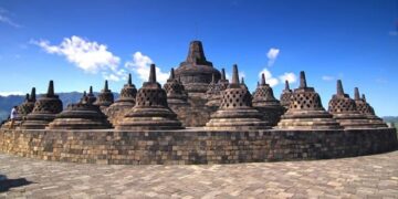 Jokowi Batalkan Kenaikan Tarif Candi Borobudur Rp750 Ribu