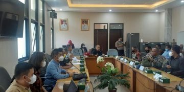 Keluhkan Pembangunan Pasar Pangalengan, Para Pedagang Bersama LAKRI Mediasi dengan DPRD