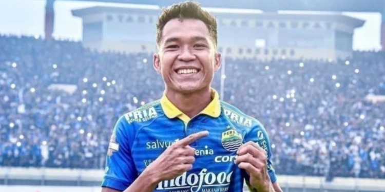 Mengenal Erwin Ramdani yang Viral Usai Debut dengan Persib Bandung, Ternyata Anggota TNI