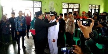 Bupati Jeje Wiradinata Lantik Kades Terpilih di Pangandaran Secara Road Show di 17 Desa 7 Kecamatan