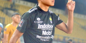 Kemenangan Persib Dibayar Mahal Oleh Cederanya Erwin Ramdani