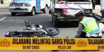 Geger, Pemotor Nekad Live Tabrakkan Diri ke Mobil, Begini Kondisinya Sekarang