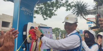 PLN Pasang 104 Stasiun Pengisian Kendaraan Listrik Umum di Jabar