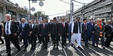 Ridwan Kamil Ikuti “Historical Walk” Konferensi Internasional MPR