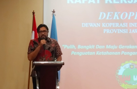 Terapkan Ekonomi Gotong Royong, Ono Surono Yakin Koperasi Mampu Bertahan dari Krisis