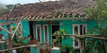 Berkah Salawat, Mak Atin Pasrah Tertimpa Balok dan Dinding Gempa Cianjur, Tiba-tiba Ada Cahaya