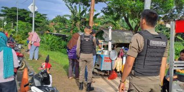 Bikin Macet dan Kumuh, Ratusan PKL di Jalan Cikeas Bogor Ditertibkan