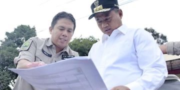 Wagub Uu Ruzhanul Tinjau Jalan Cikembar