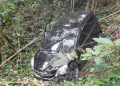 Mobil Terjun ke Jurang Usai Tabrakan dengan Truk di Cianjur
