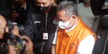 Terjerat Kasus Suap, Wali Kota Bandung Cuma Menunduk saat Konpers, Ini Awal Mula Penangkapan