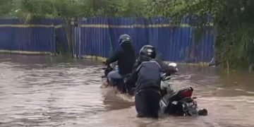 Warga Majalaya Bosan Jadi Korban Banjir dari Jaman Gadis sampai Udah Mau Punya Cucu Banjir Terus
