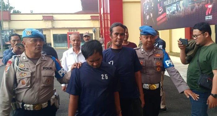 Ini Tampang Pria yang Tantang Polisi hingga Todongkan Pedang Ngaku Mabuk Ciu Sadar Sudah di Sel