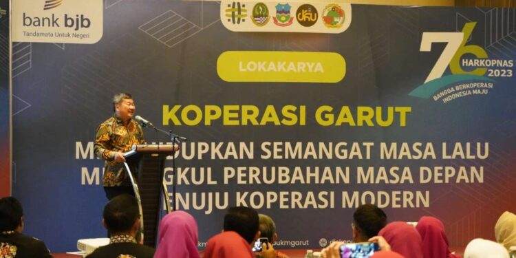 Bupati Buka Resmi Lokakarya Koperasi Garut