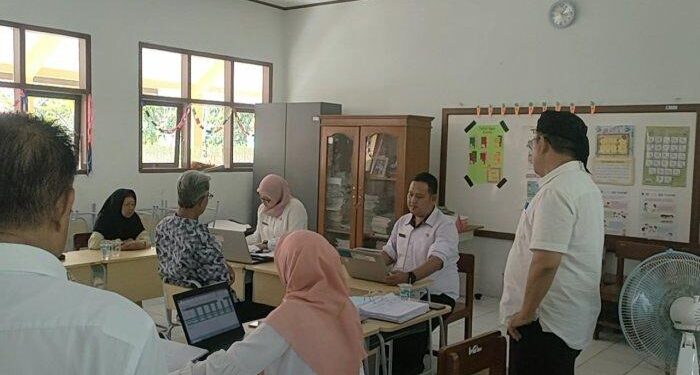Kasus Uang Tabungan Murid di Pangandaran Guru Dinilai Tak Mendidik