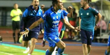 Persib Bandung berhasil menambah gol menjadi 2-0 atas Persikabo 1973