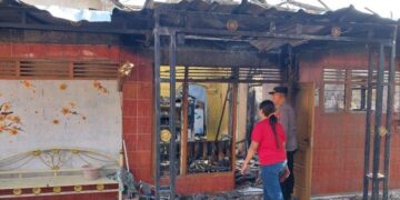 Preman Kampung Gigit Lengan Istri karena Cemburu Bakar Rumah setelah Istri Mau Lapor Polisi