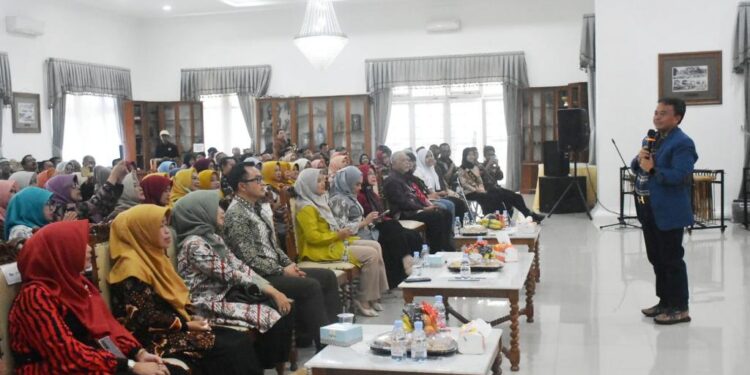 Luncurkan Gerakan Zero Bullying Pelajar dan Pendidikan Berbasis Kasih Sayang