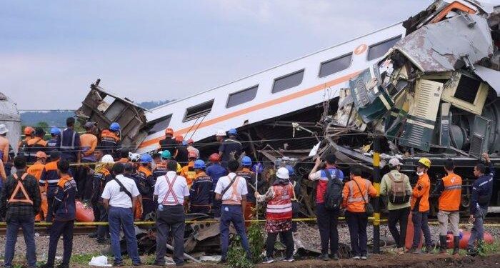 Selidiki Penyebab Tabrakan Kereta, KNKT akan Wawancarai Petugas di Stasiun dan Buka Data Black Box