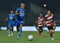 Jaja Vs Ciro Duel Dua Pemain Kunci Madura United dan Persib Bandung
