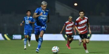 Jaja Vs Ciro Duel Dua Pemain Kunci Madura United dan Persib Bandung