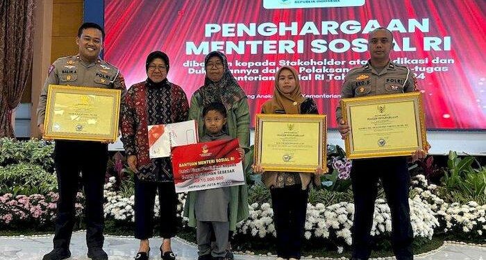 Ibu Murid SD yang Mengirim Surat Kepada Polisi Mengaku Seperti Mimpi Hadiri Undangan Menteri Sosial