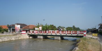 Warga Desa Sumbermulya Sumringah, Dibangunya Jembatan Akses Pertanian Makin Lancar