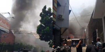 Kebakaran di Jalan Soekarno Hatta Bandung, 13 Kontrakan Luluh Lantah Dilahap Api