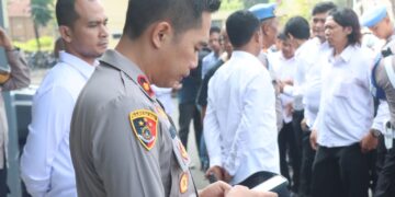 Polres Garut Gelar Tes Urin Untuk Pastikan Anggota Bebas Narkoba