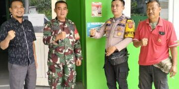 SINERGITAS TNI POLRI WILAYAH HUKUM POLSEK JONGGOL GIAT COOLING SISTEM AAMBANG WARGA BERI HIMBAUAN DAN AJAK JAGA KAMTIBMAS DALAM PILKADA SERENTAK 2024