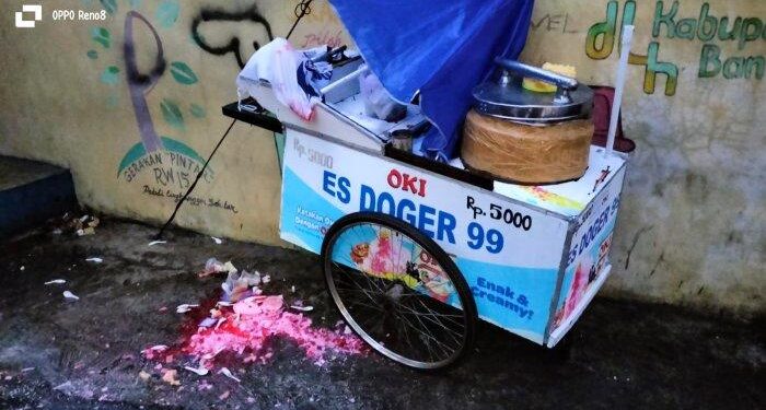Viral Seorang Pria Penjual Es Doger di Bacok Gara-garanya Tak Diberi Es Gratis