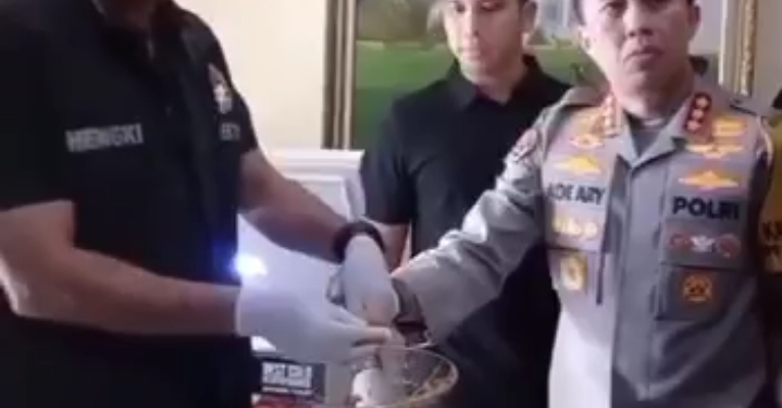 HATI2 NARKOTIKA AYAM GEPREK