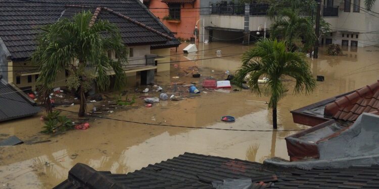 BPBD Sebut Banjir Bekasi Tingginya Ada Yang Mencapai 3 Meter