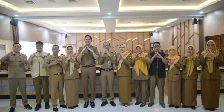Bupati Indramayu Wajibkan SKPD dan Desa Gunakan Srikandi dan Open Data Guna Wujudkan Pemerintahan Transparan dan Akuntabel