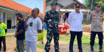 Simbolis Peletakan Batu Pertama Pembangunan Ruang Lab IPA di SMA IT Cimahi