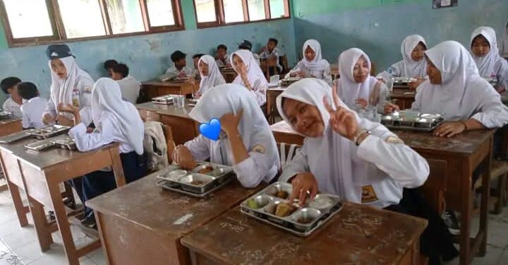 Dapur Makan Bergizi Gratis Pertama di Kecamatan Caringin di Resmikan, Layani Ribuan Siswa