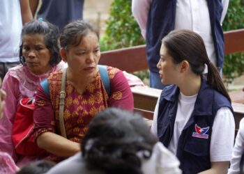 Tinjau Korban Bencana di Tapanuli Utara, Angela Tanoesoedibjo Dorong Segenap Kader Bantu Proses Pemulihan Korban Bencana