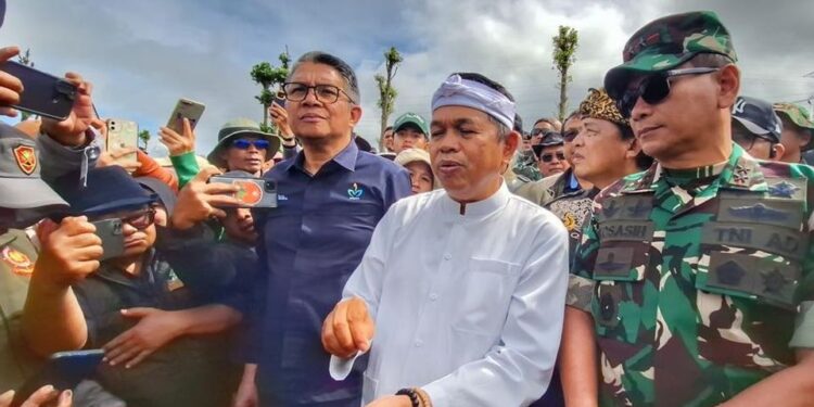 Gubernur Jabar Dedi Mulyadi Datang ke Lahan Konservasi Kebun Teh Pangalengan, Beri Pelajaran Keras ke PTPN