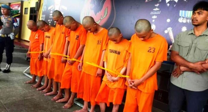 Polres Kota Tasikmalaya Ringkus 7 Mucikari Jaringan Prostitusi Online