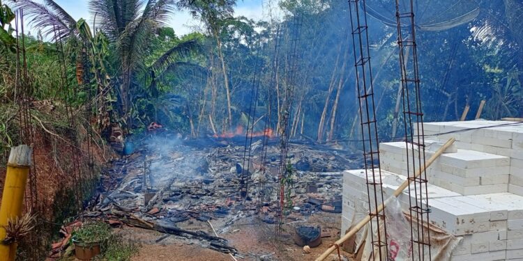 Dua Motor dan Isi Rumah Syamsudin Ludes di Bakar si Jago Merah