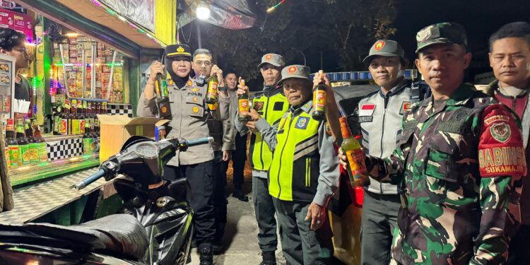 Polsek Megamendung Dalam Operasi KRYD Gabungan Berikan Rasa Aman Dibulan Suci Ramadhan Razia Miras dan Berikan Informasi Layanan Call Center 110