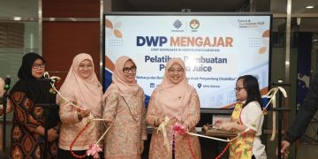 Kemnaker Bekali Penyandang Disabilitas Keterampilan Membuat Jus Sehat