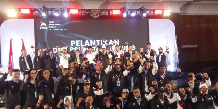 Joko Widodo Saat Menghadiri Rapat Koordinasi Daerah (Rakorda) PSI Bandung Yang digelar di Hotel Grand Pasundan