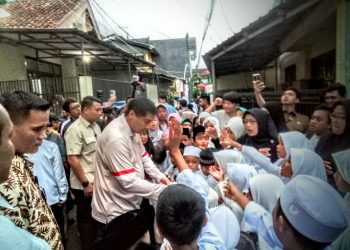 Menteri Perumahan dan Kawasan Permukiman (PKP) Maruarar Sirait, S.I.P.,Saksikan Penyerahan Subsidi Dalam Program Perbaikan Atau Bedah Rumah Kecamatan Sumur Bandung